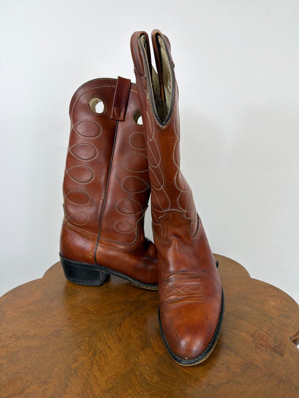 Vintage Acme Rust Brown Leather Western Cowboy Boots Swirl Stitching 11